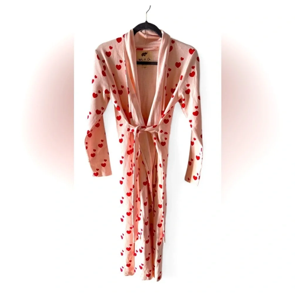 Monica + Andy Maternity Pink Robe with Red Hearts-